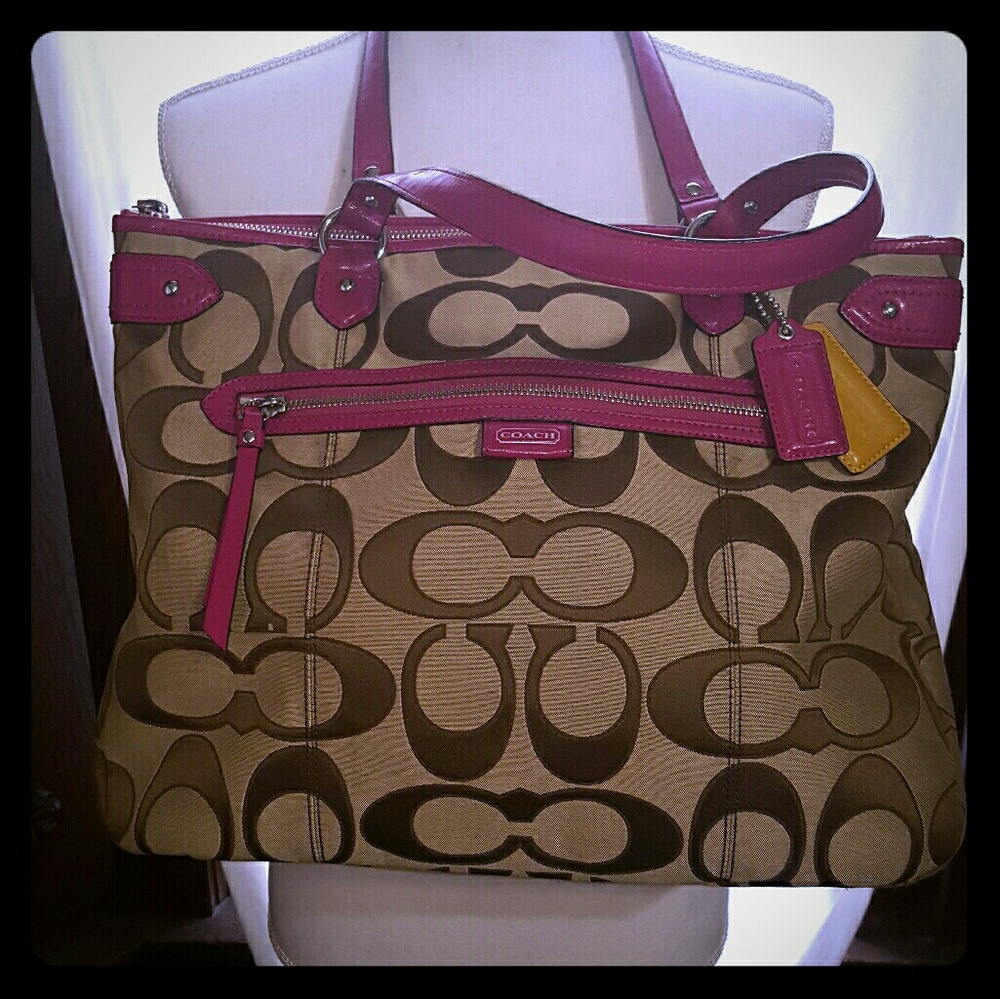 Coach signature khaki/bright magenta tote